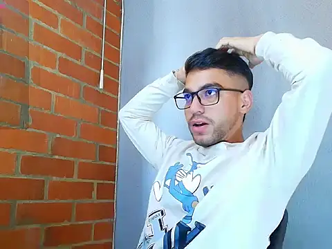 Leandro valenzuela online show from 10-12-25, 08:41