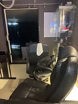 Snapshot of ElaaPerez chatting on 12-18-25, 02:12 ElaaPerez online show from 12-18-25, 02:12