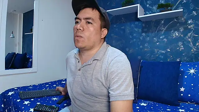 Snapshot of Jhonatan_Morales_S chatting on 12-06-24, 09:57 Jhonatan Morales S online show from 12-06-24, 09:57