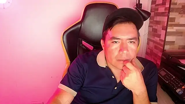 Snapshot of Jhonatan_Morales_S chatting on 11-01-25, 11:40 Jhonatan Morales S online show from 11-01-25, 11:40