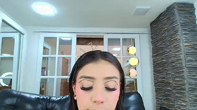 Snapshot of miss_collins chatting on 11-12-25, 05:57 miss collins online show from 11-12-25, 05:57