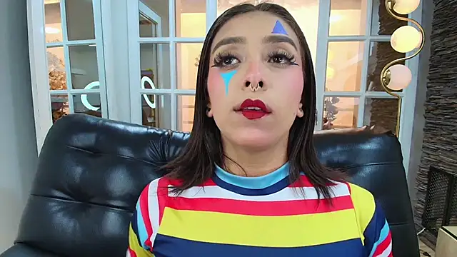 Snapshot of miss_collins chatting on 12-04-25, 05:43 miss collins online show from 12-04-25, 05:43