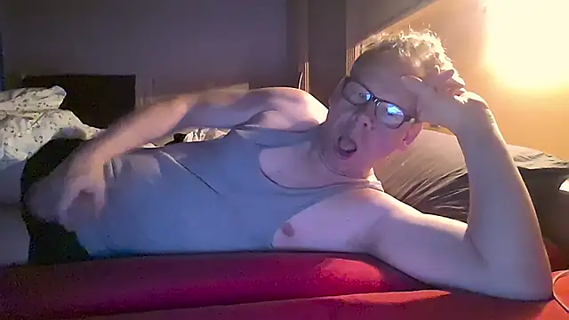 kinkyslet8 online show from 11-30-25, 08:40