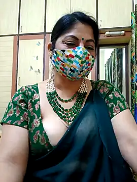 Snapshot of Ratna-777 chatting on 01-16-25, 03:23 Ratna-777 online show from 01-16-25, 03:23