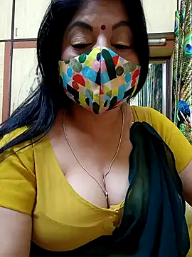 Snapshot of Ratna-777 chatting on 02-28-25, 01:15 Ratna-777 online show from 02-28-25, 01:15