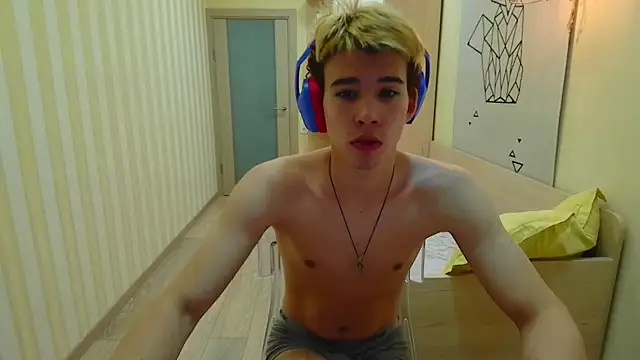 gayGamogey online show from 07-04-26, 06:47