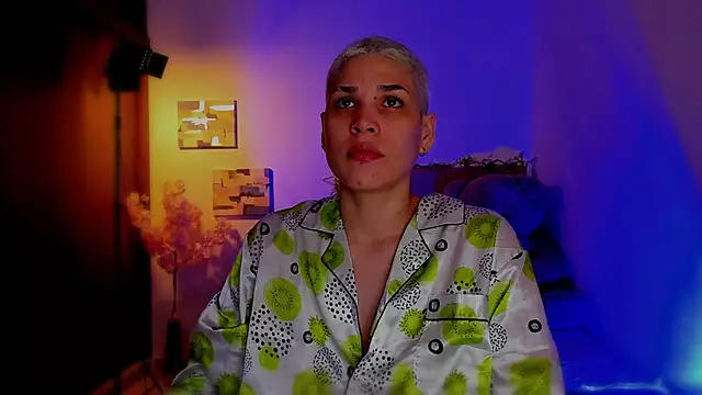 Charlee pink online show from 03-04-26, 03:23