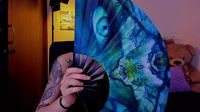 Charlee pink online show from 04-05-26, 02:53