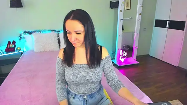 AngellLika online show from 12-18-24, 07:26