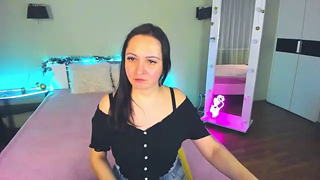 AngellLika online show from 12-22-24, 04:17