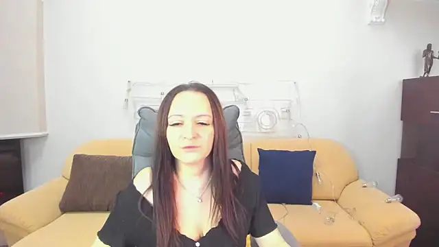 AngellLika online show from 12-19-25, 10:00