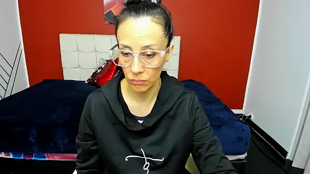 Snapshot of Abrillee1 chatting on 01-11-25, 09:04 Abrillee1 online show from 01-11-25, 09:04