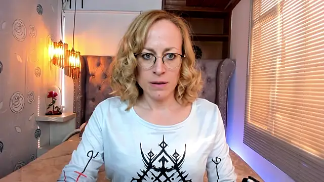 Snapshot of SammySanders chatting on 01-08-25, 09:34 SammySanders online show from 01-08-25, 09:34