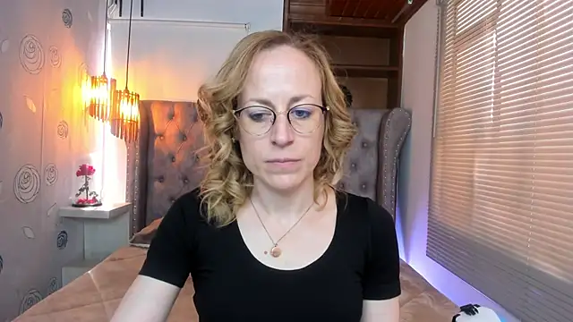 Snapshot of SammySanders chatting on 02-05-25, 02:59 SammySanders online show from 02-05-25, 02:59