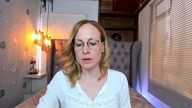 Snapshot of SammySanders chatting on 02-07-25, 07:38 SammySanders online show from 02-07-25, 07:38