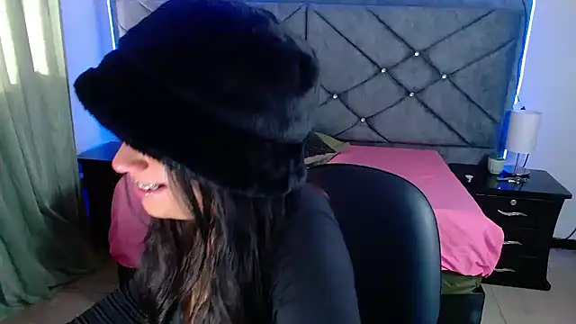 Snapshot of Julietacollins06 chatting on 09-19-25, 12:39 Julietacollins06 online show from 09-19-25, 12:39