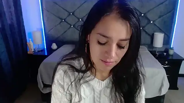 Snapshot of Julietacollins06 chatting on 10-01-25, 01:17 Julietacollins06 online show from 10-01-25, 01:17