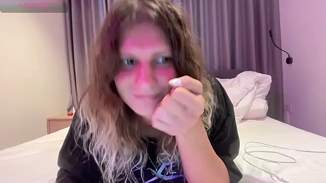 Alice Pinkhead online show from 02-05-26, 07:46