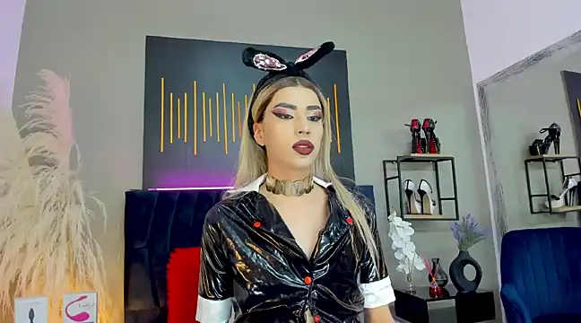 BrianaSchafer online show from 12-17-24, 05:47