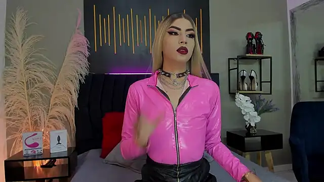 BrianaSchafer online show from 02-10-25, 04:14