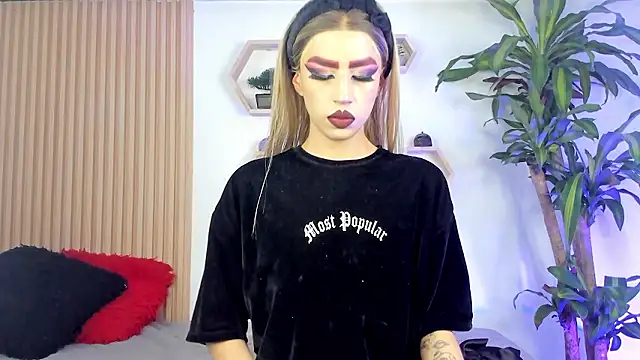 BrianaSchafer online show from 10-16-25, 05:14