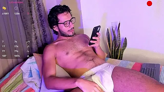 Snapshot of Nicholasrodrii chatting on 12-08-24, 11:29 Nicholasrodrii online show from 12-08-24, 11:29