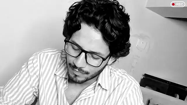 Snapshot of Nicholasrodrii chatting on 03-09-25, 09:36 Nicholasrodrii online show from 03-09-25, 09:36