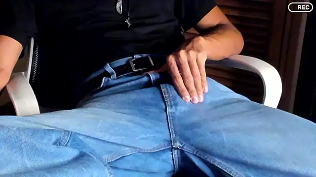 Snapshot of Nicholasrodrii chatting on 09-11-25, 12:33 Nicholasrodrii online show from 09-11-25, 12:33