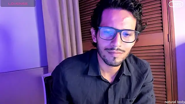 Snapshot of Nicholasrodrii chatting on 10-10-25, 11:37 Nicholasrodrii online show from 10-10-25, 11:37