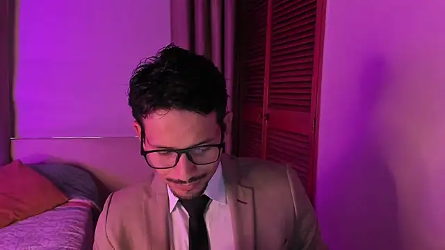 Snapshot of Nicholasrodrii chatting on 02-18-26, 09:11 Nicholasrodrii online show from 02-18-26, 09:11