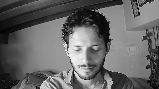 Snapshot of Nicholasrodrii chatting on 06-15-26, 09:50 Nicholasrodrii online show from 06-15-26, 09:50