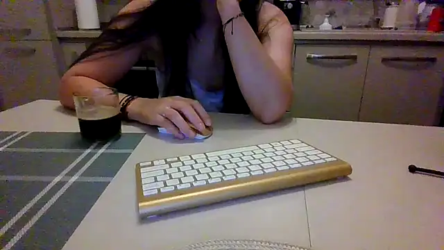 Snapshot of cuplu29 chatting on 06-13-26, 01:58 cuplu29 online show from 06-13-26, 01:58