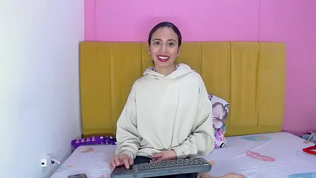 angelinabrookcm101 online show from 12-07-24, 05:15