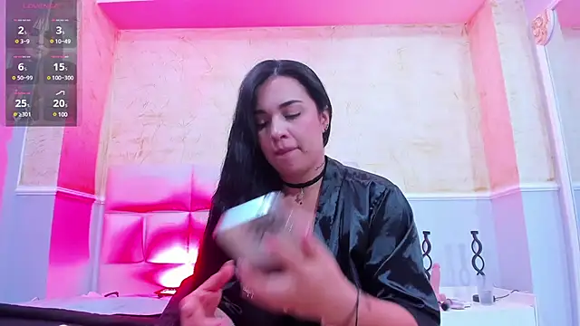 Snapshot of brianaGuzman chatting on 01-30-25, 04:55 brianaGuzman online show from 01-30-25, 04:55