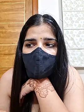 Snapshot of aaliya_bhattt chatting on 10-13-25, 02:39 aaliya bhattt online show from 10-13-25, 02:39