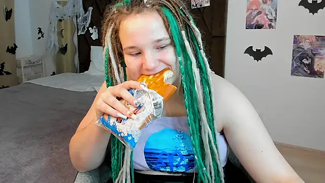 Snapshot of GloriaHylivi chatting on 12-21-24, 03:09 GloriaHylivi online show from 12-21-24, 03:09