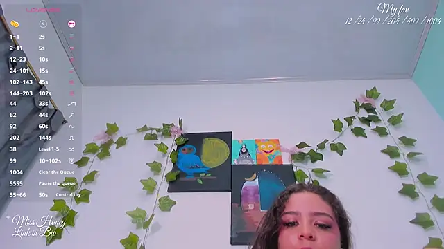 Mxss Honey online show from 10-31-25, 09:32