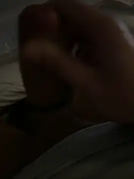 Snapshot of YoungCouple0604 chatting on 10-03-25, 01:13 YoungCouple0604 online show from 10-03-25, 01:13