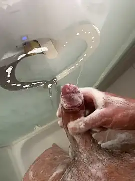 Snapshot of YoungCouple0604 chatting on 10-07-25, 10:56 YoungCouple0604 online show from 10-07-25, 10:56