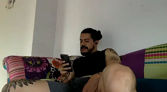 Snapshot of AndresSmith__ chatting on 03-14-25, 03:14 AndresSmith online show from 03-14-25, 03:14