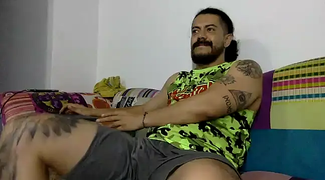 Snapshot of AndresSmith__ chatting on 03-21-25, 08:50 AndresSmith online show from 03-21-25, 08:50