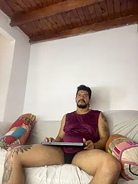 Snapshot of AndresSmith__ chatting on 01-16-26, 04:55 AndresSmith online show from 01-16-26, 04:55