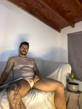AndresSmith   online show from 04-23-26, 08:02
