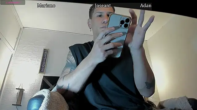 Snapshot of nakedfoam1 chatting on 11-10-25, 12:04 nakedfoam1 online show from 11-10-25, 12:04