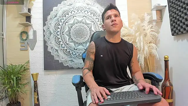 Snapshot of nakedfoam1 chatting on 01-19-26, 03:21 nakedfoam1 online show from 01-19-26, 03:21