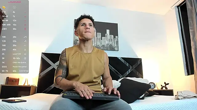 nakedfoam1 online show from 06-08-26, 02:45