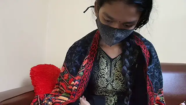 Snapshot of Srabontii chatting on 12-02-25, 06:47 Srabontii online show from 12-02-25, 06:47