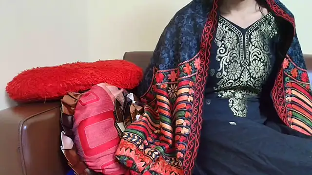 Snapshot of Srabontii chatting on 12-03-25, 06:54 Srabontii online show from 12-03-25, 06:54