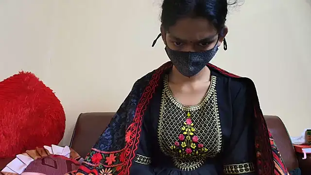 Snapshot of Srabontii chatting on 12-03-25, 07:01 Srabontii online show from 12-03-25, 07:01