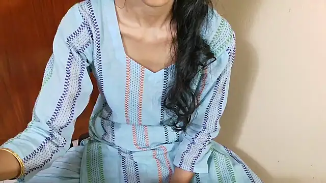 Snapshot of Srabontii chatting on 03-13-26, 09:32 Srabontii online show from 03-13-26, 09:32